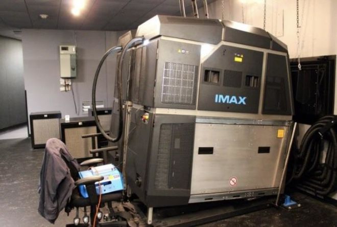 IMAX проектор