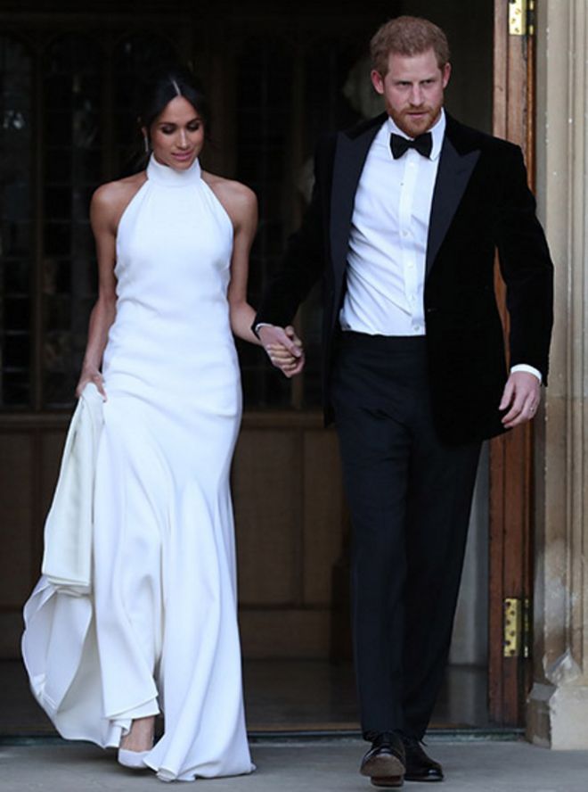 Меган Маркл и принц Гарри спешат на свадебный банкет
