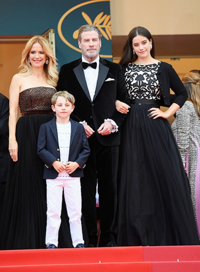 Джон Траволта и Келли Престон с детьми на Каннском кинофестивале