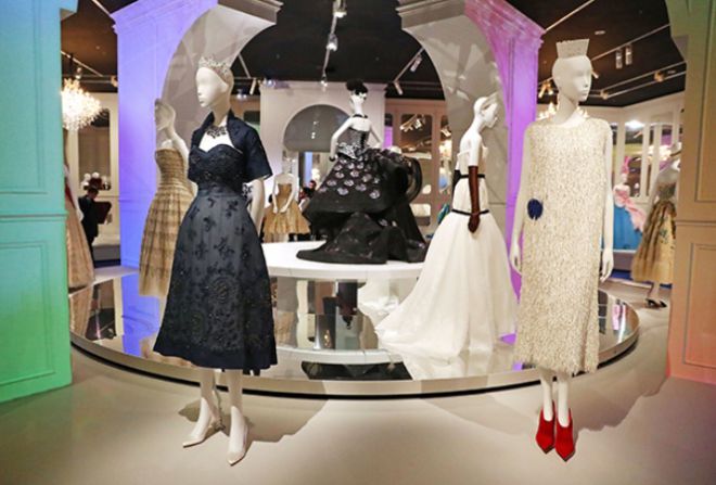Выставка The House of Dior Seventy Years of Haute Couture