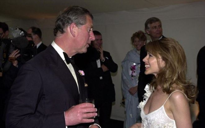 Кайли Миноуг и принц Чарльз, 2001 год