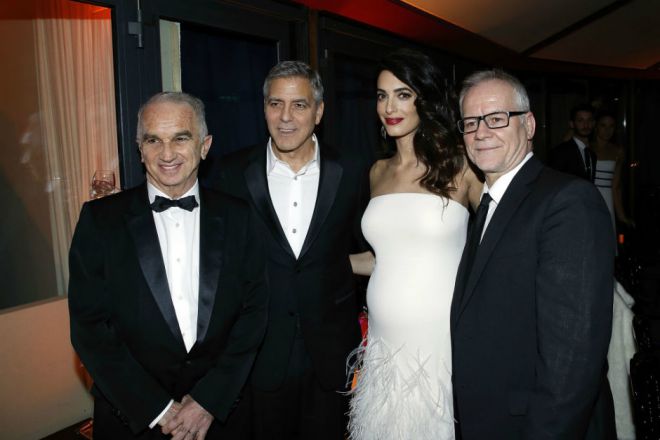 Чета Клуни с гостями кинопремии