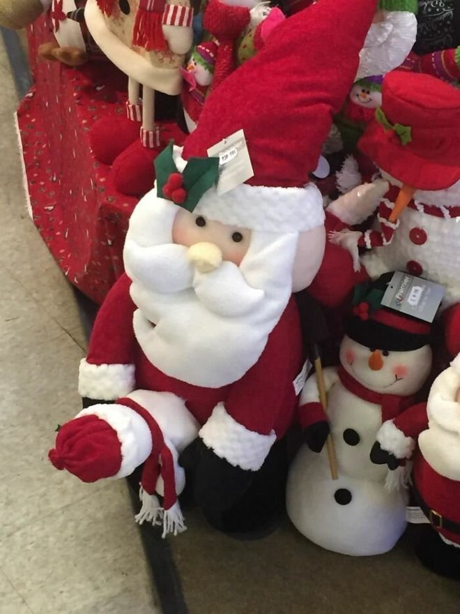 Что этот Санта делает со снеговиком