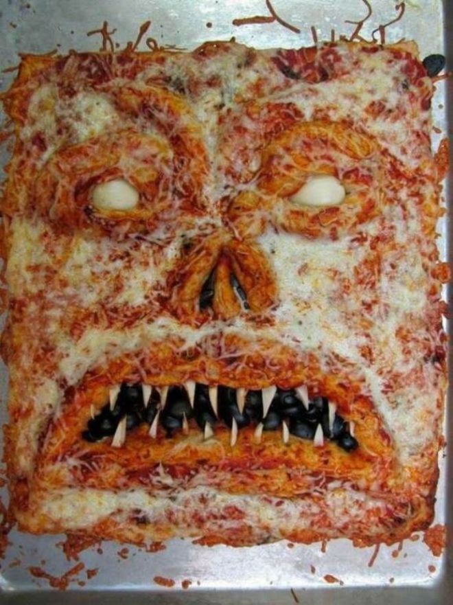 24. Дети попросили сделать их любимую пиццу на Хэллоуин