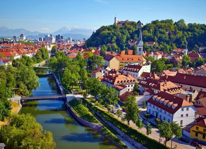 Целе - один из самых красивых городов Словении