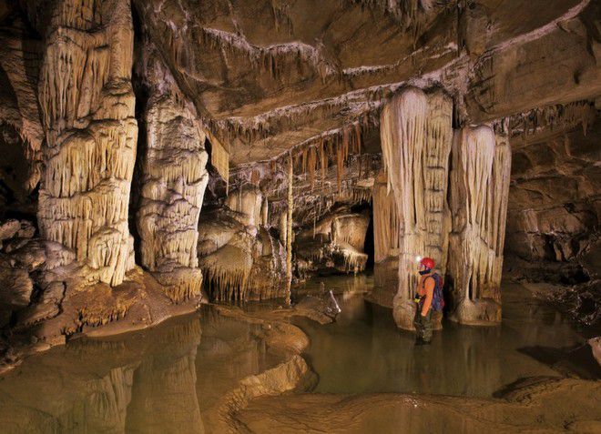 Карстовая пещера Krizna Jama