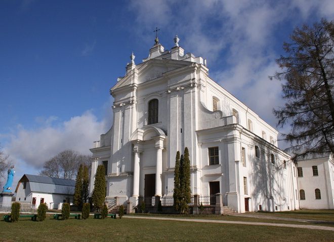 Краславский католический собор, в котором хранятся знаменитые фрески