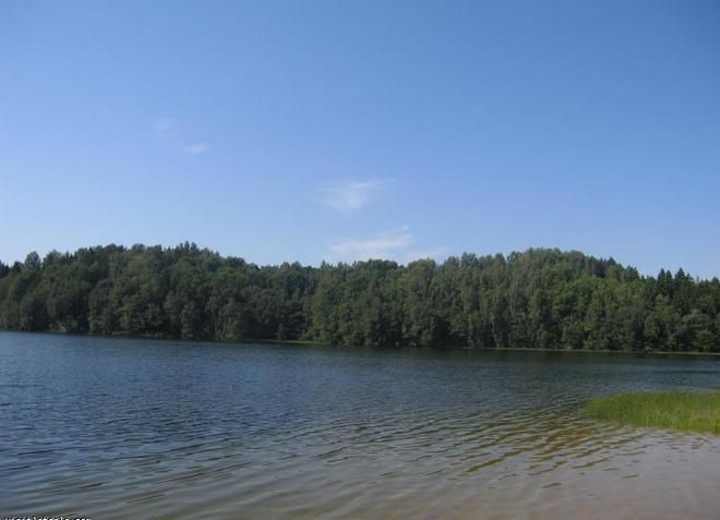 Озеро Дзидрис - славится своей глубиной