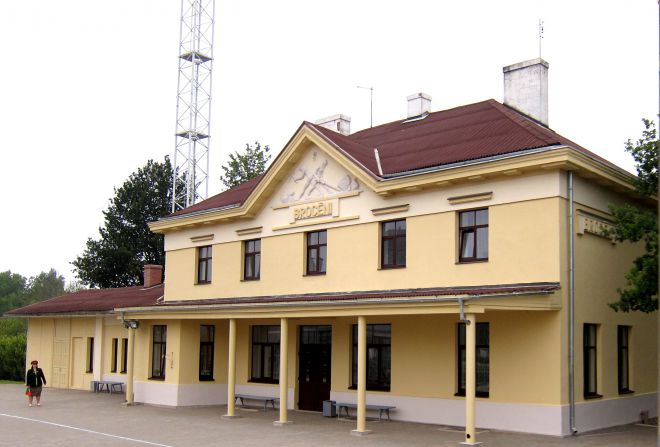 Станция Броцены