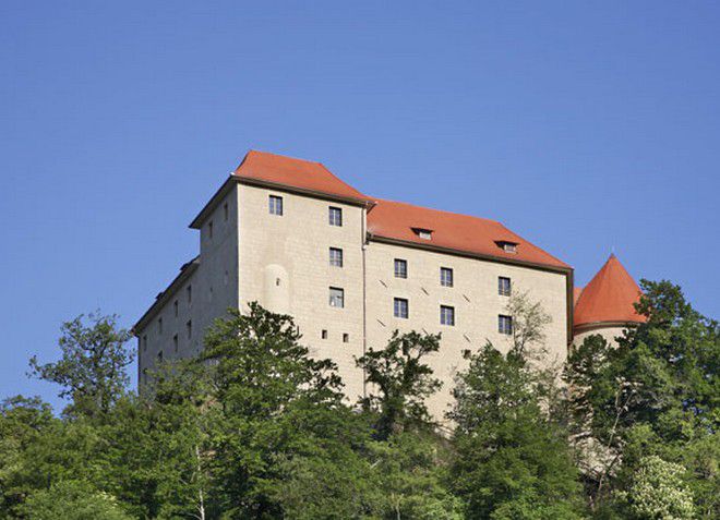 Замок Райхенбург
