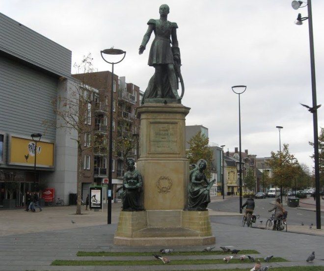 Статуя Короля Виллема II