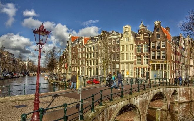 Знакомьтесь — Амстердам