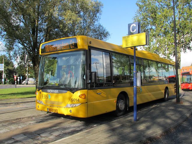 Автобус в Эдам
