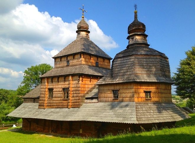 Деревянные церкви Карпатского региона