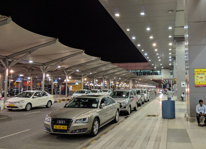 Как добраться из аэропорта Дели в центр