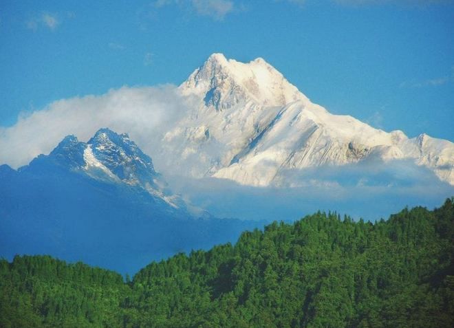 Самая высокая гора в Индии Канченджанга