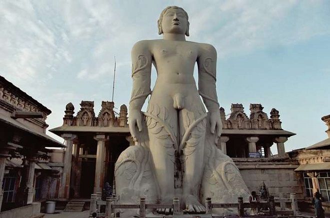 Статуя Гоматесвара