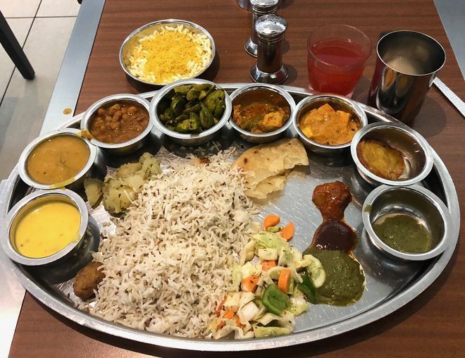 Индийское блюдо тали