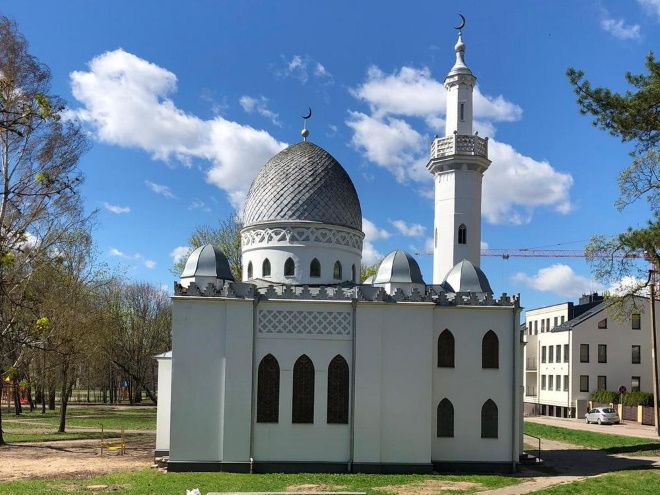 В Каунасе работает единственная в Литве мечеть, построенная из кирпича