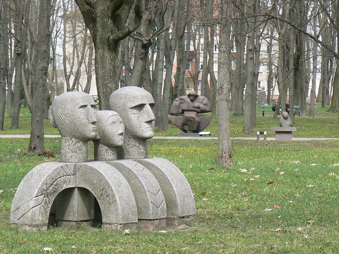 Скульптурный парк в Клайпеде