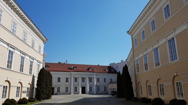 Усадьбы и дворцы (Дворец Ходкевича)