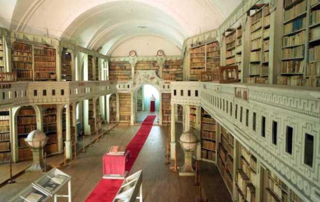 Библиотека Батхианеум