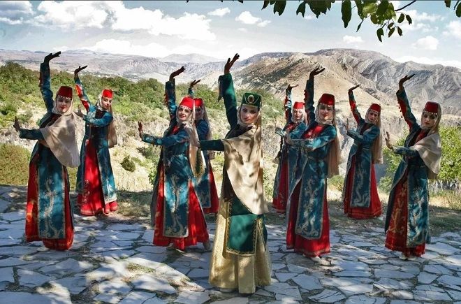 Армянские танцы
