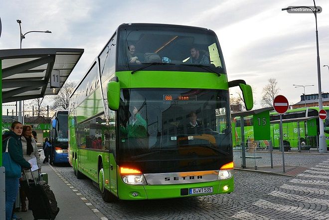 Автобус, курсирующий по маршруту аэропорт-Зальцбург
