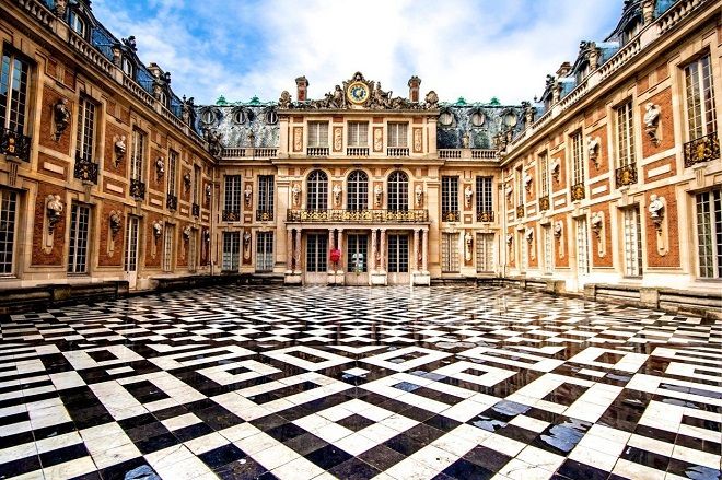 Архитектура рококо во Франции (Версальский дворец)