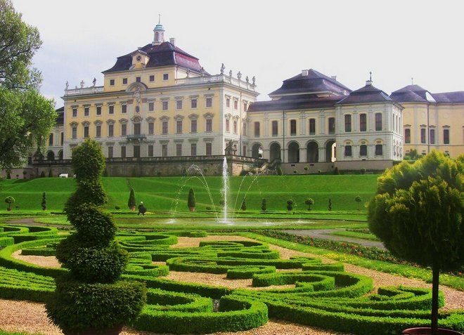 Барочный Людвигсбургский дворец