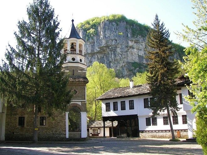 Дряновский монастырь (Балканские горы)