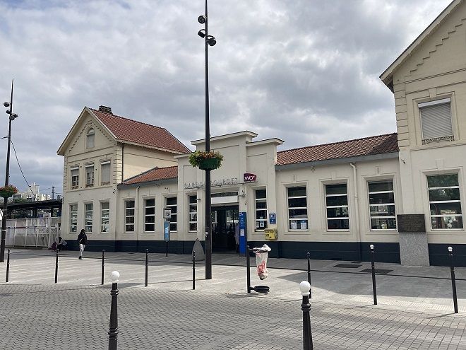 Станция Ле-Бурже