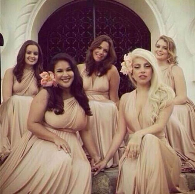 Леди Гага - подружка невесты