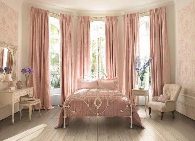 розовые шторы в спальню