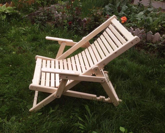 Садовое кресло складное из дерева