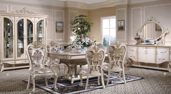 белая гостиная в классическом стиле