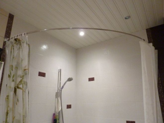 Круговая штора для ванной