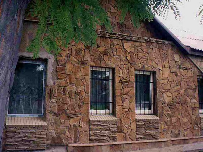 фасадная плитка из натурального камня
