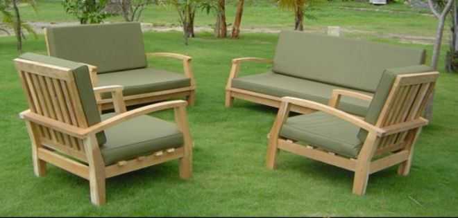 Деревянные садовые кресла