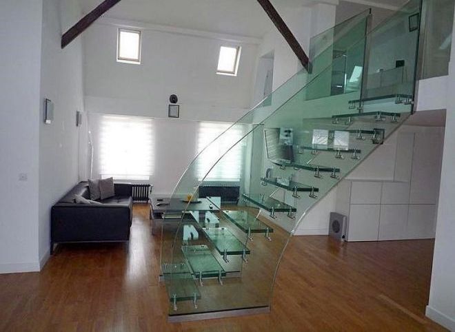 стеклянные перила для лестниц
