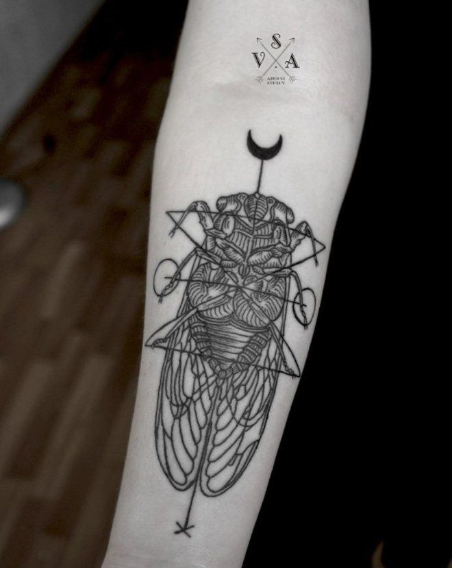 Татуировки насекомые четыре