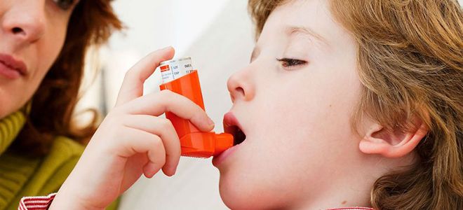 первая помощь при бронхиальной астме