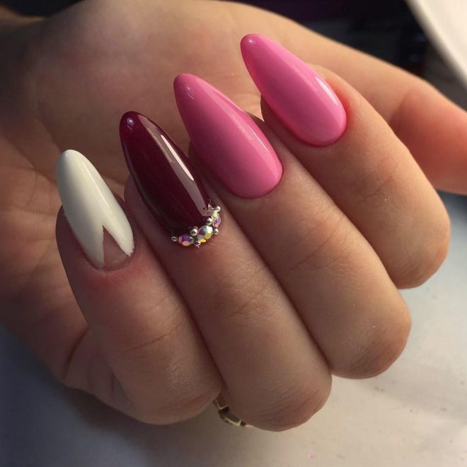 Manicure for long nails almond-shaped six