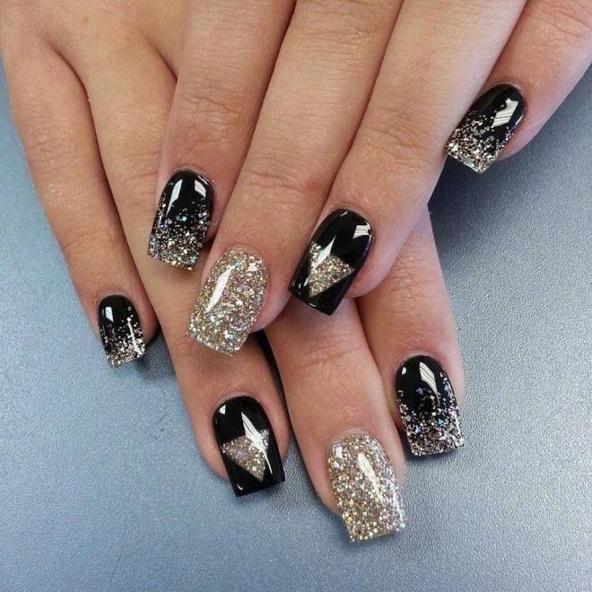 Manicure black with silver four