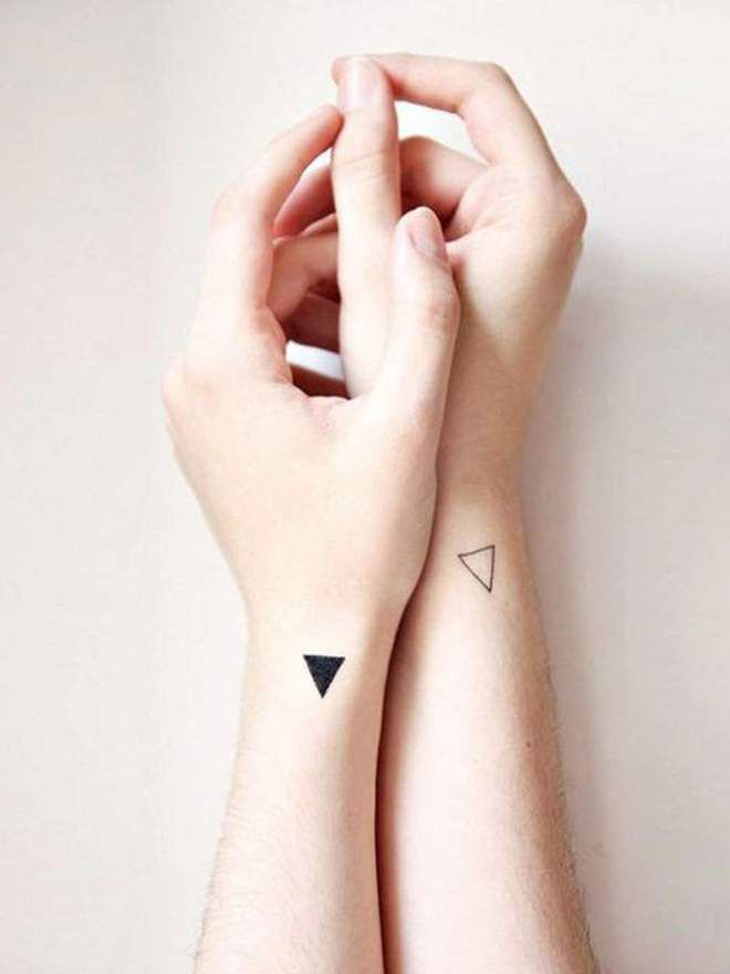 геометрические маленькие татуировки раз