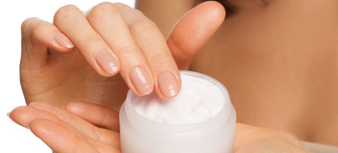 Увлажняющий крем для кожи рук и лица thumbnail