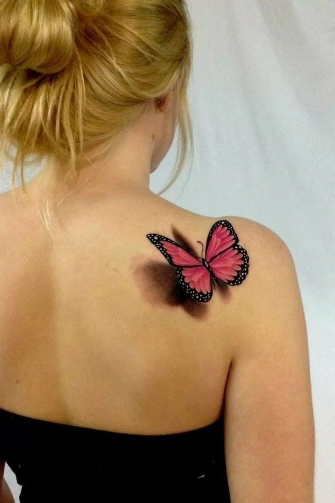 Татуировки бабочки на спине раз