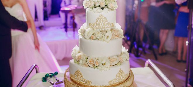 многоярусные свадебные торты