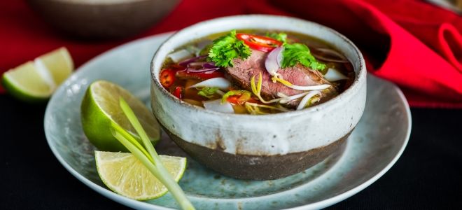 вьетнамский суп лау