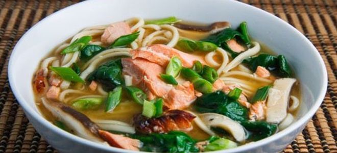 вьетнамский суп с рыбой